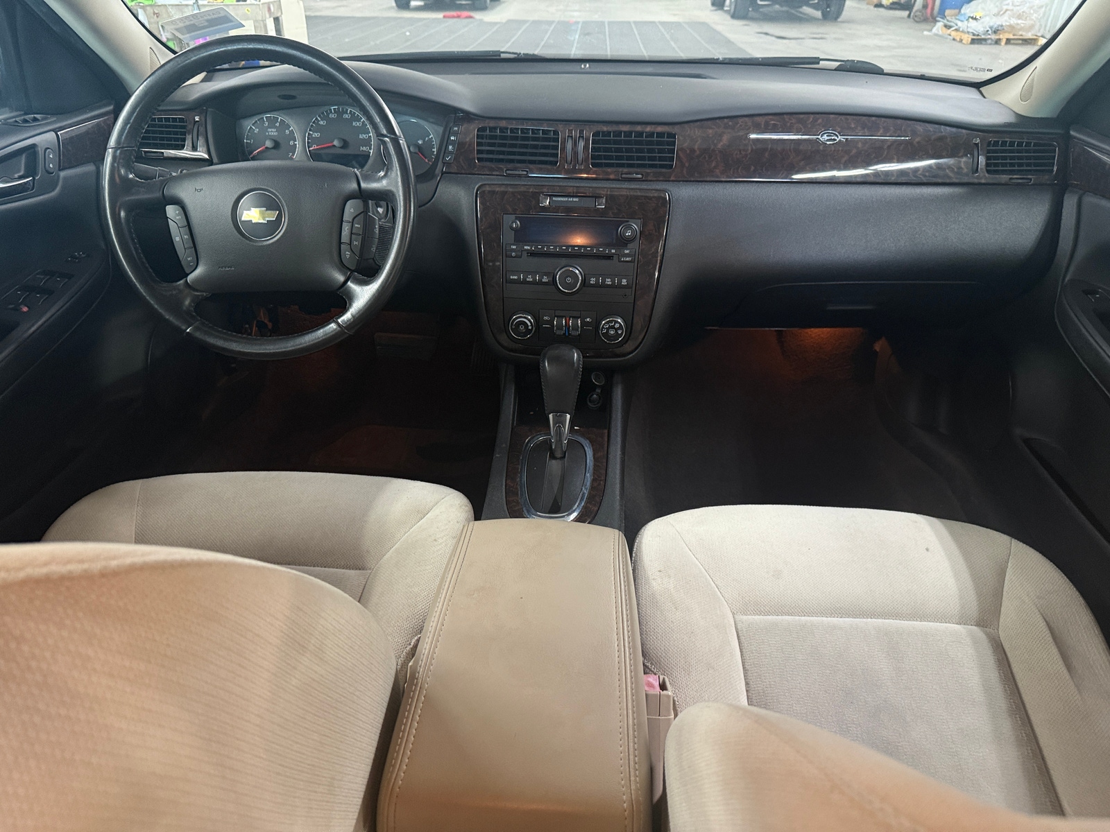 Thumbnail: 2014 Chevrolet Impala - 3