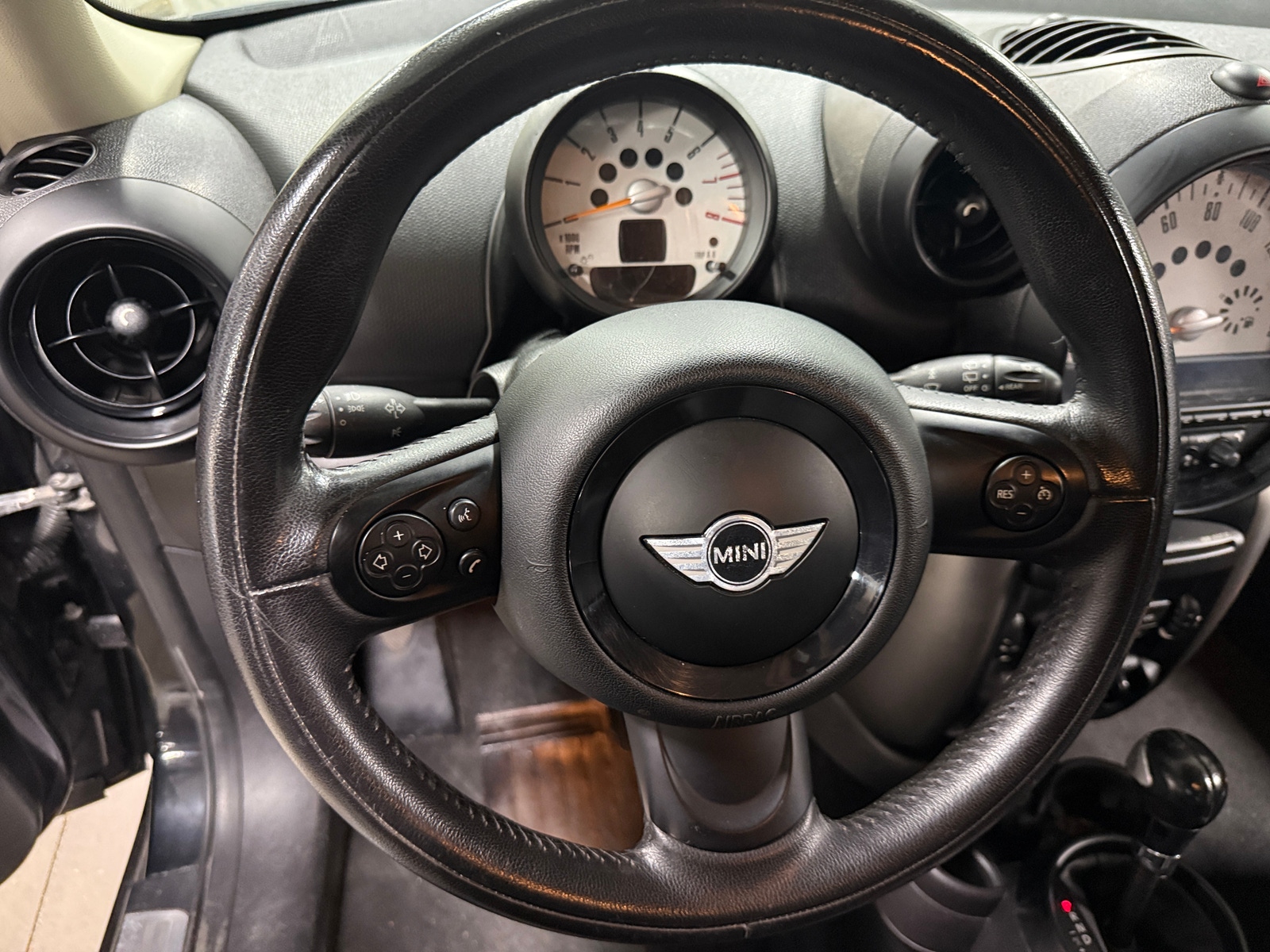 Thumbnail: 2014 MINI Cooper Countryman - 4