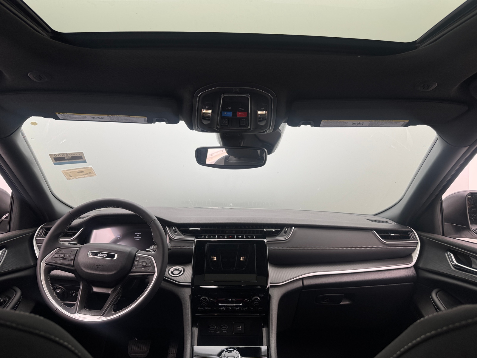 Thumbnail: 2025 Jeep Grand Cherokee - 3