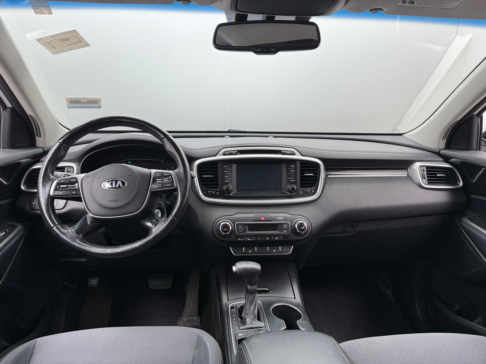 Thumbnail: 2019 Kia Sorento - 3