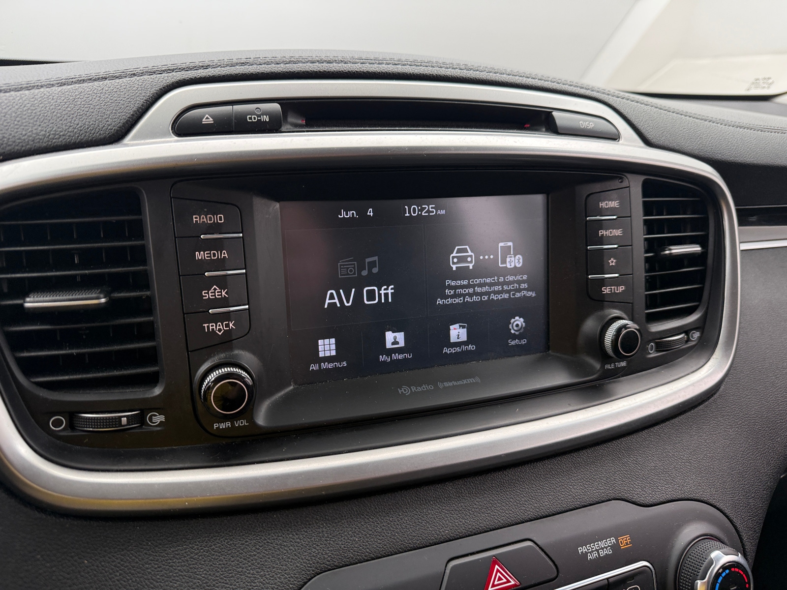 Thumbnail: 2019 Kia Sorento - 4