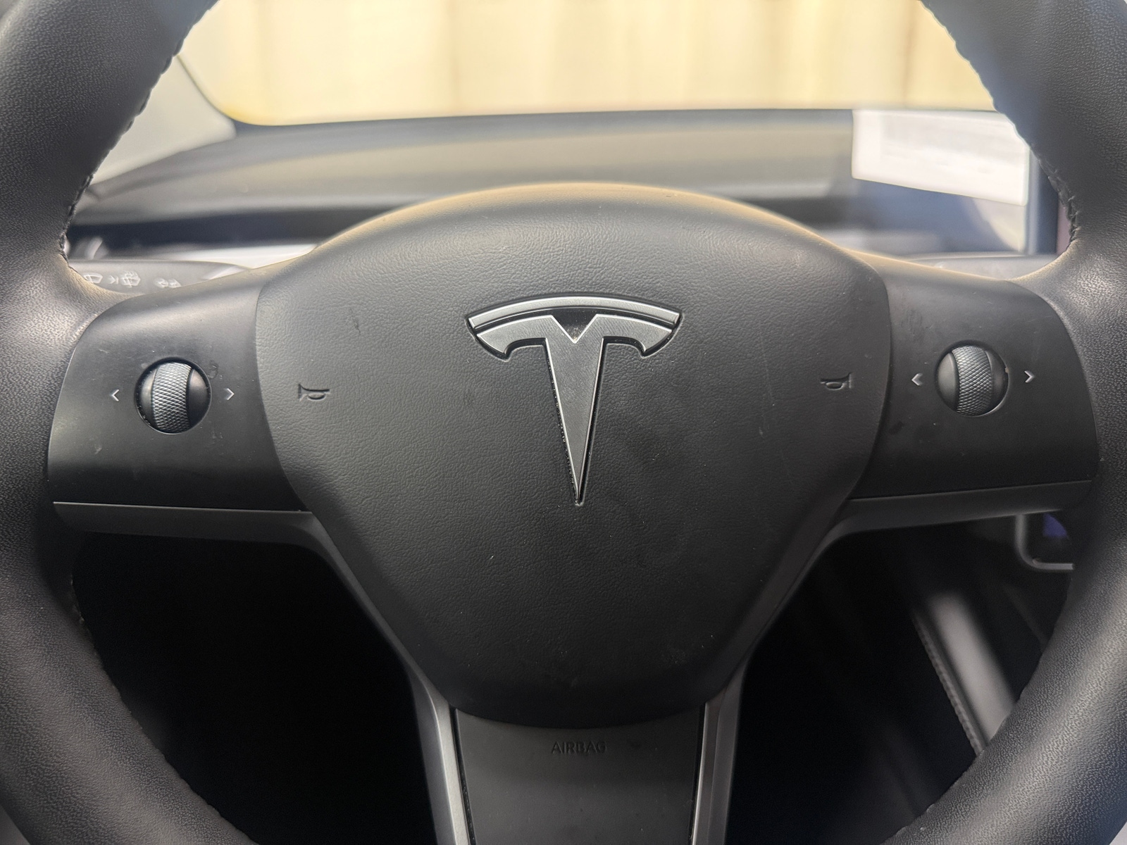 Thumbnail: 2022 Tesla Model Y - 4