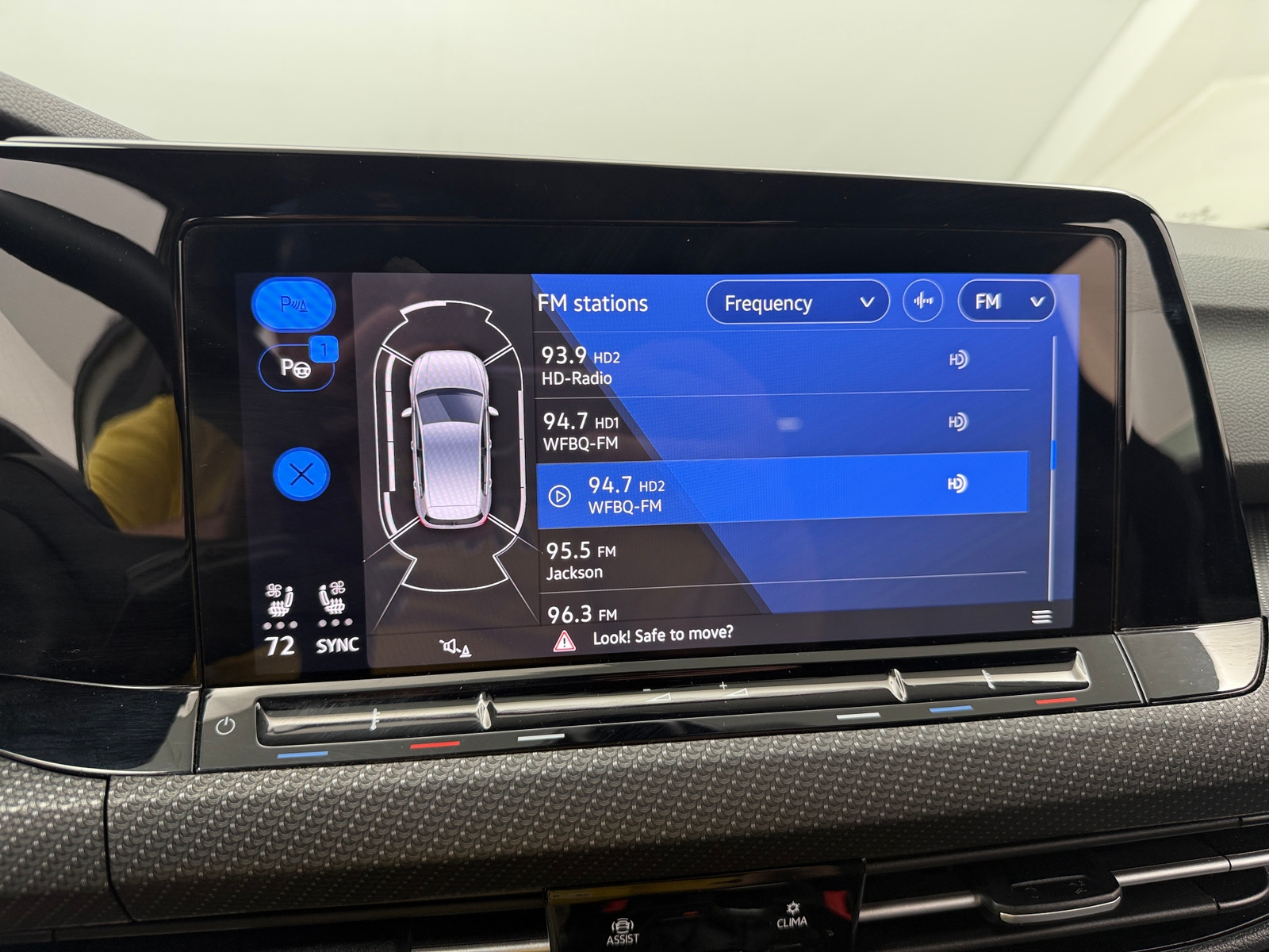 Thumbnail: 2024 Volkswagen Golf - 3