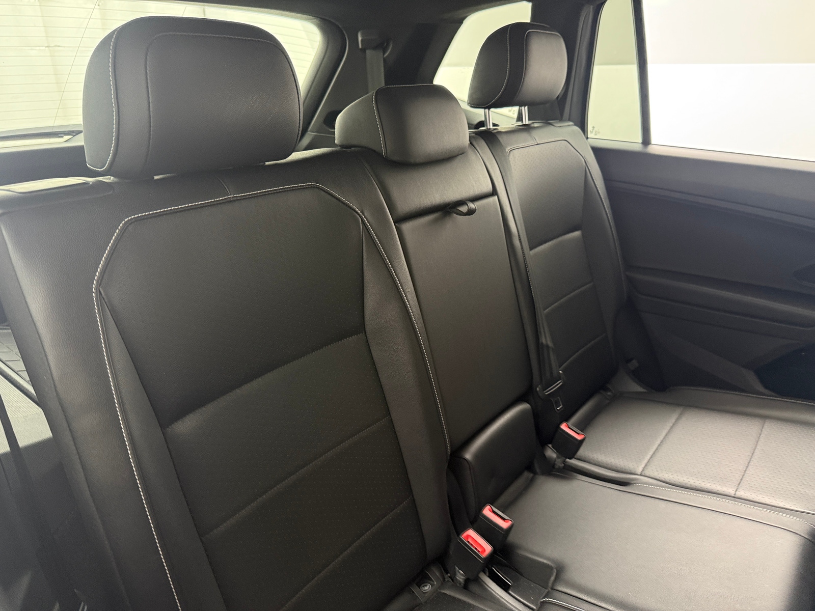Thumbnail: 2021 Volkswagen Tiguan - 5