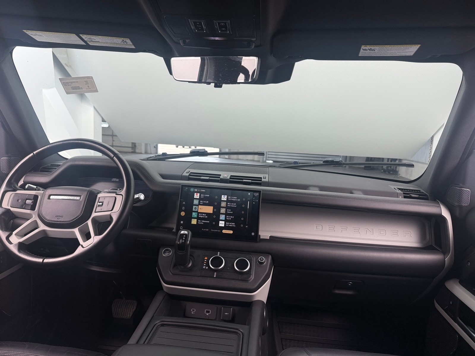 Thumbnail: 2022 Land Rover Defender - 2