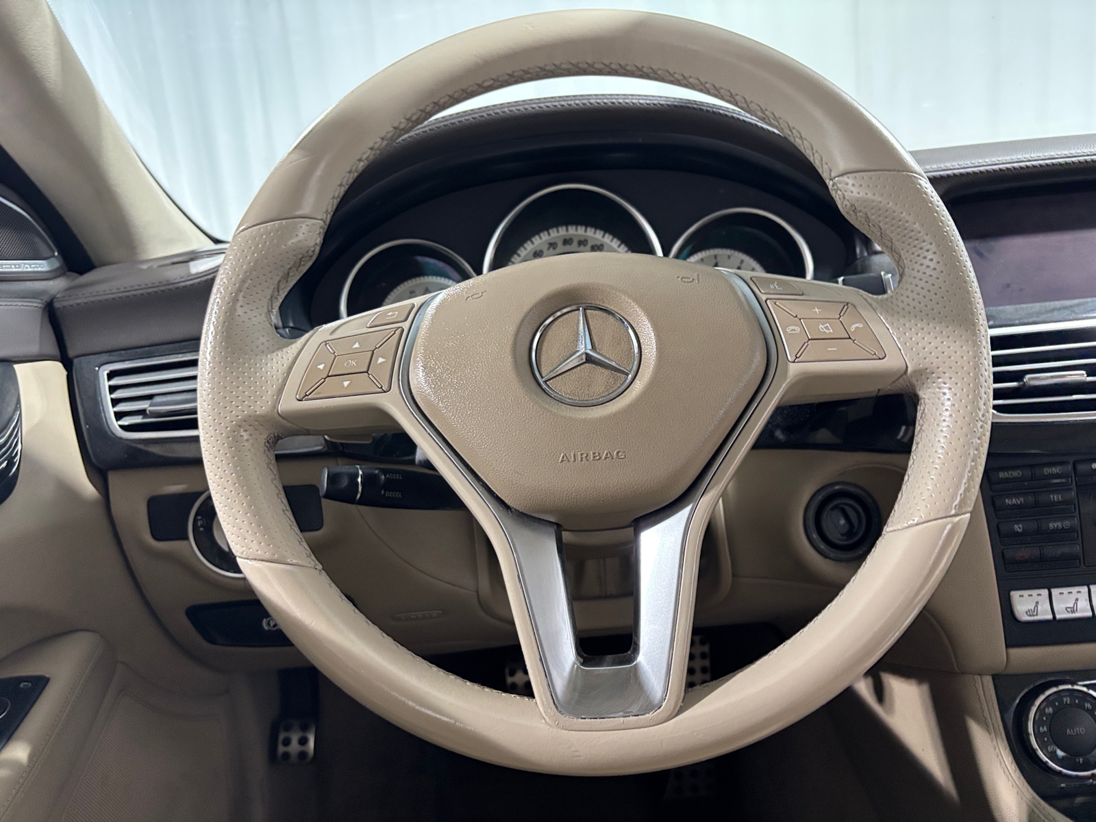 Thumbnail: 2014 Mercedes-Benz CLS - 4