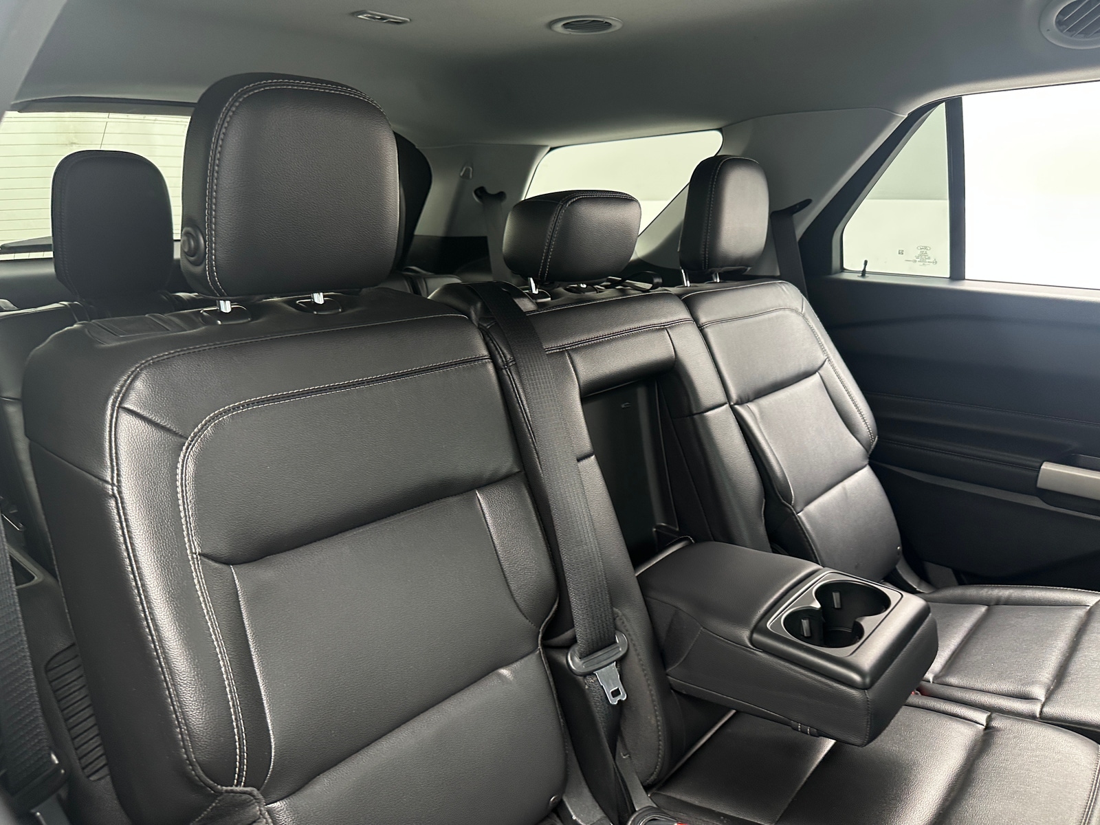 Thumbnail: 2020 Ford Explorer - 5
