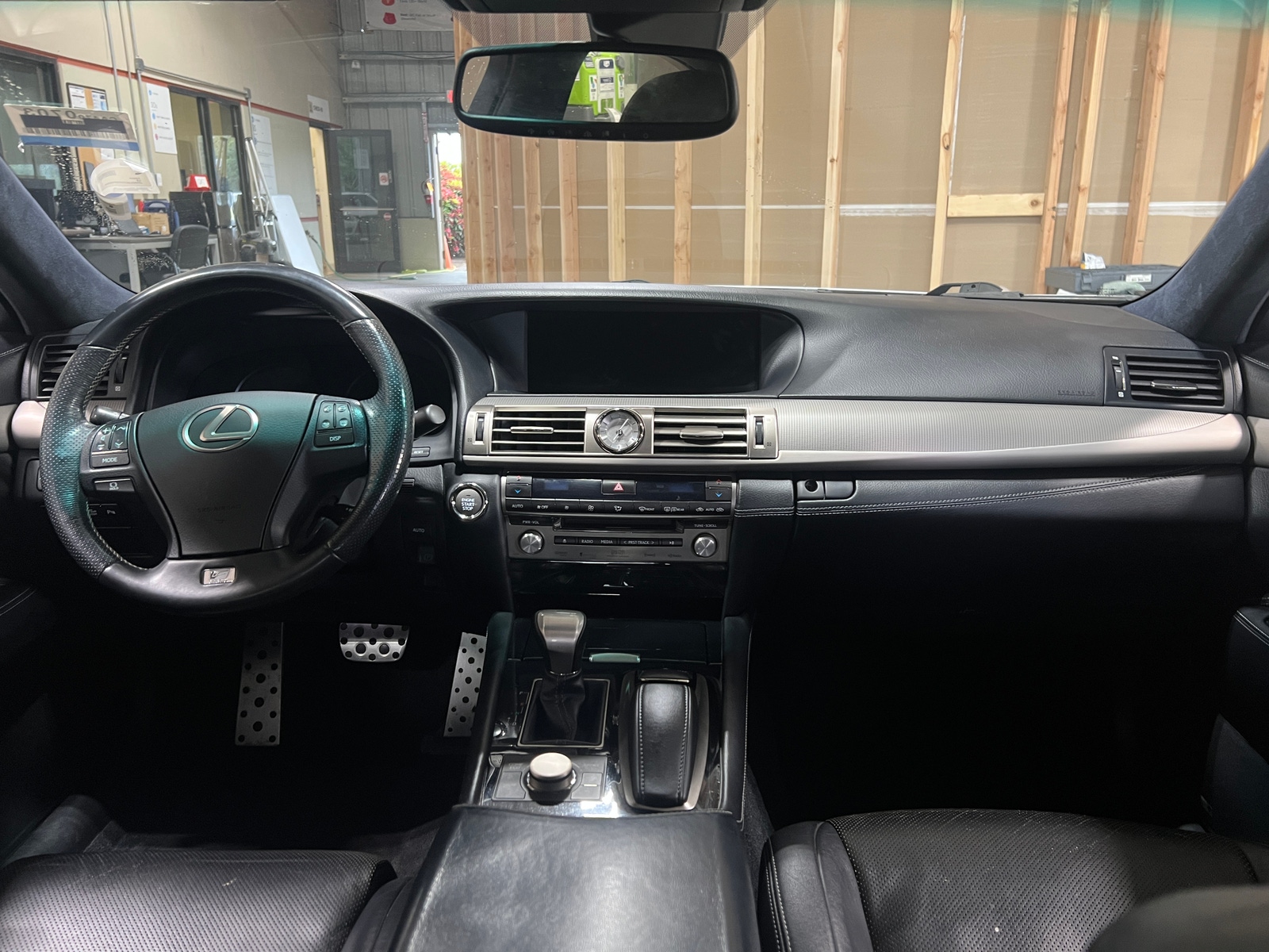 Thumbnail: 2013 Lexus LS - 2