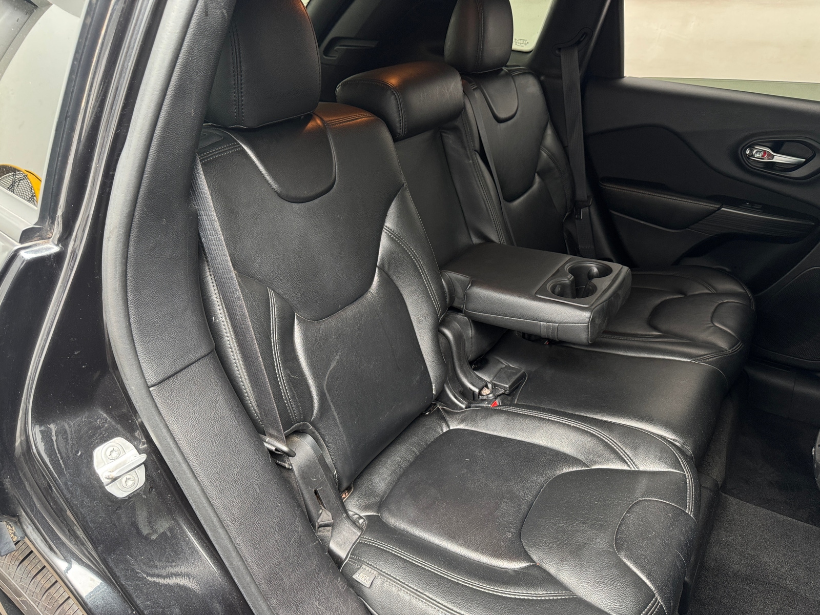 Thumbnail: 2016 Jeep Cherokee - 6