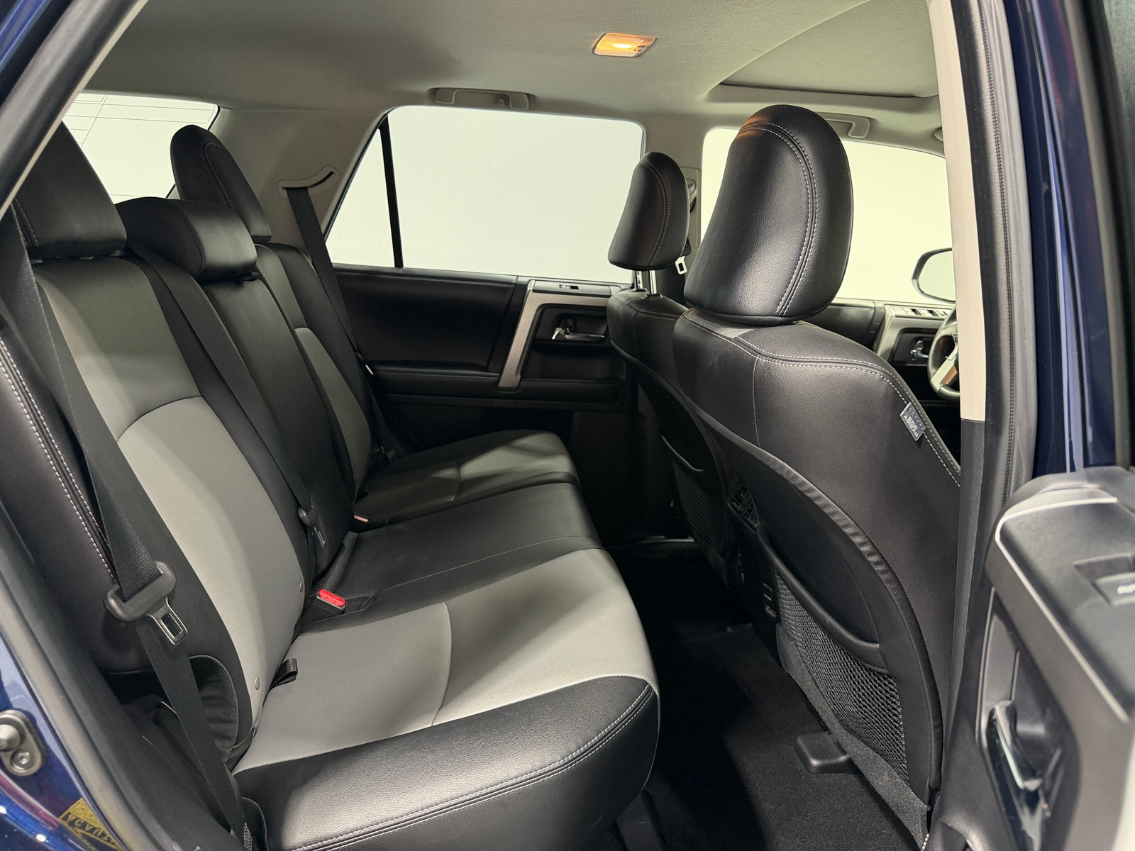 Thumbnail: 2015 Toyota 4Runner - 6
