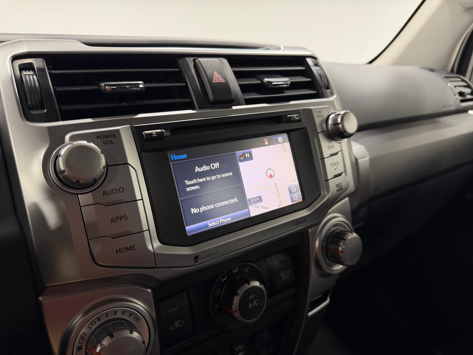 Thumbnail: 2015 Toyota 4Runner - 4