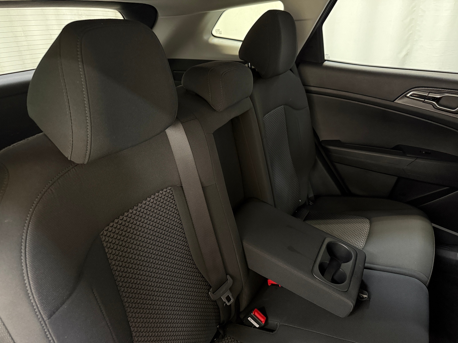 Thumbnail: 2025 Kia Sportage - 6