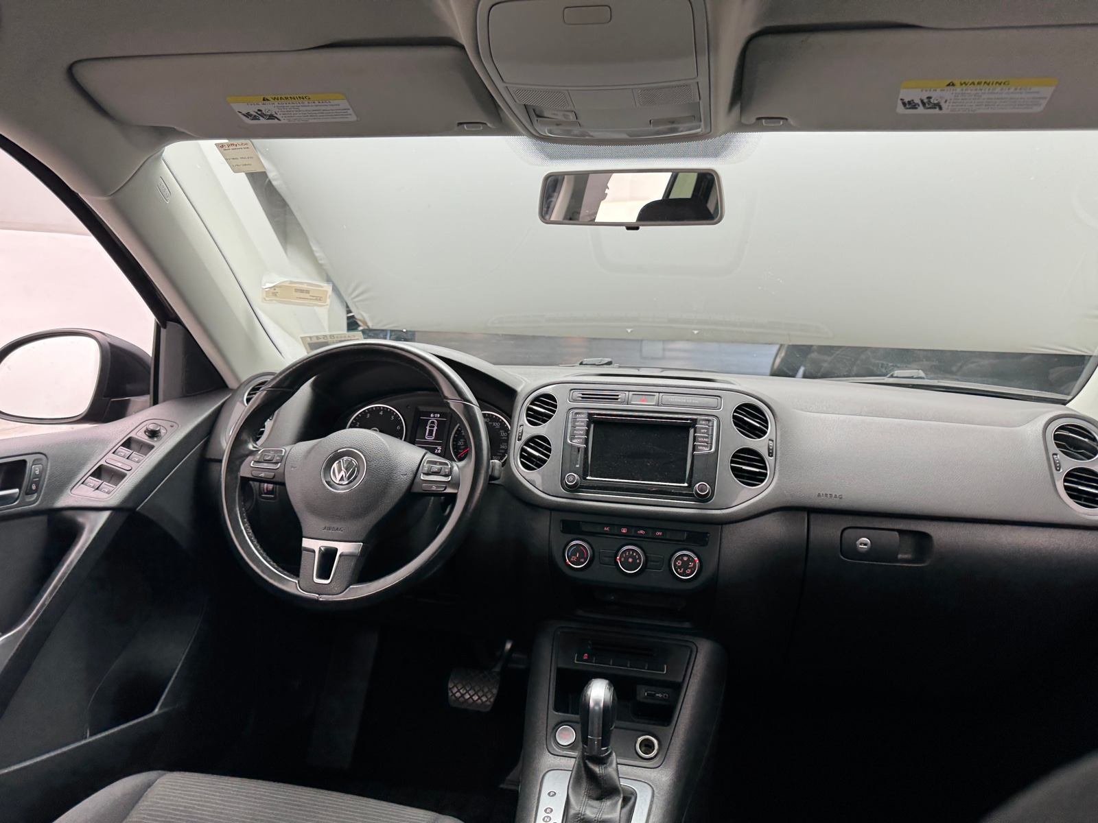 Thumbnail: 2017 Volkswagen Tiguan - 3