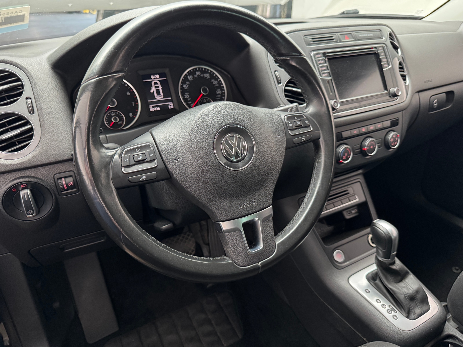 Thumbnail: 2017 Volkswagen Tiguan - 5
