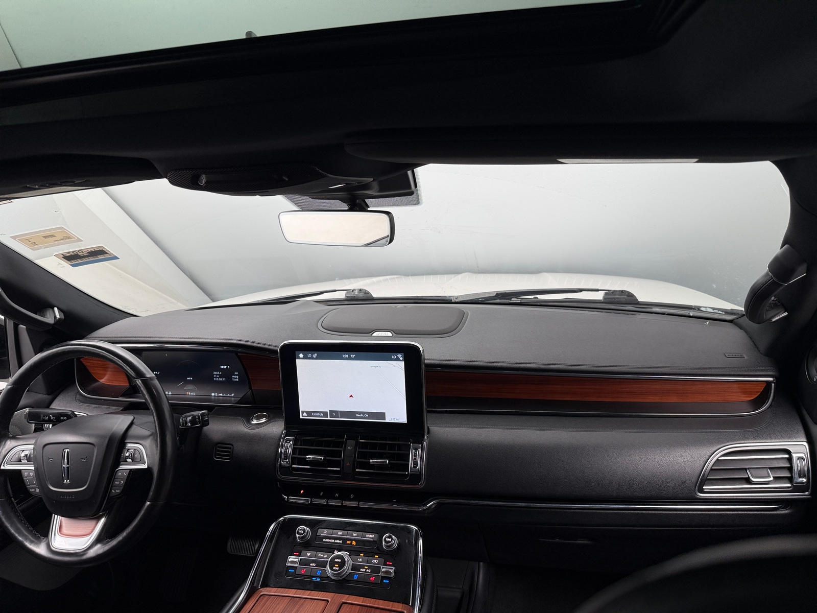 Thumbnail: 2019 Lincoln Navigator L - 2