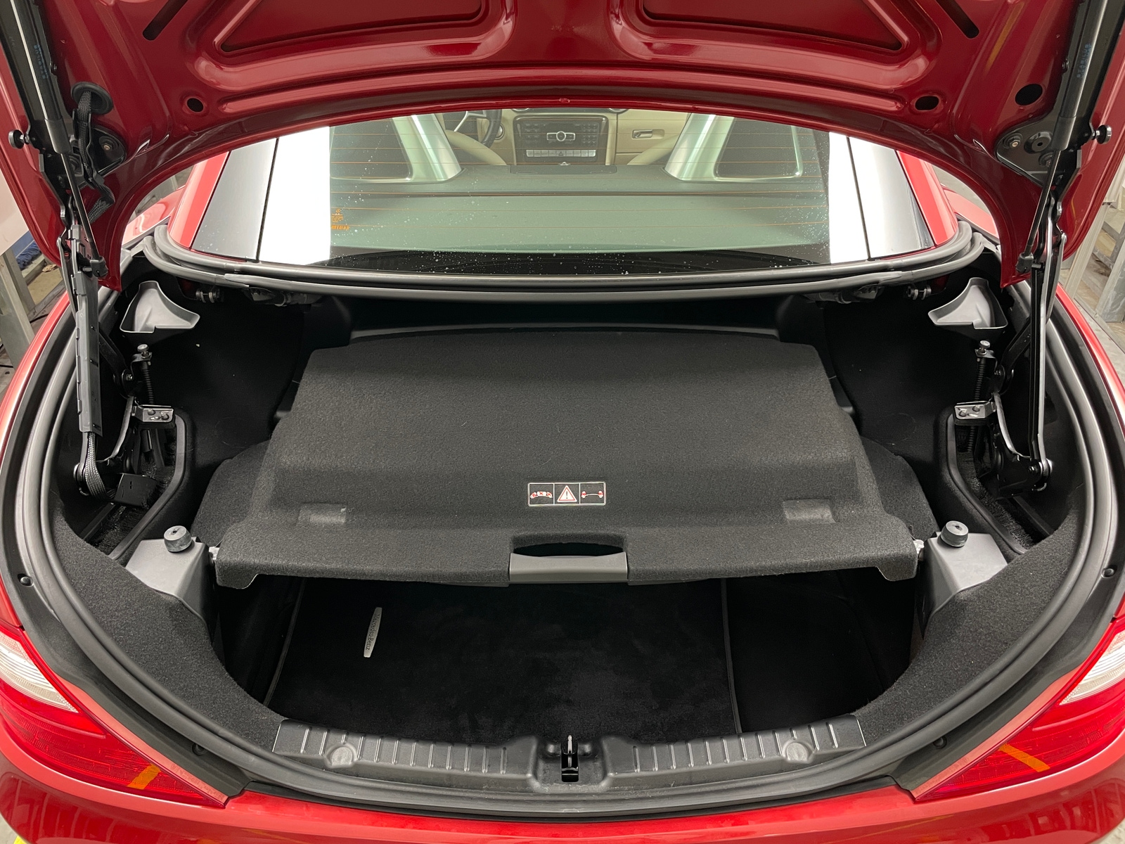 Thumbnail: 2015 Mercedes-Benz SLK - 6