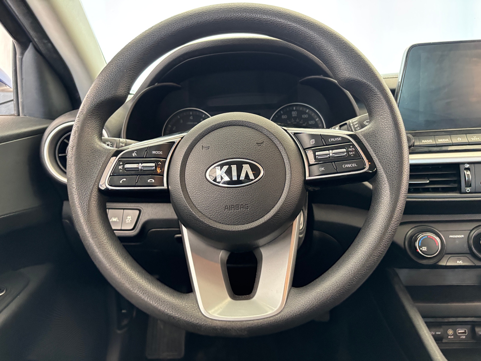Thumbnail: 2020 Kia Forte - 5