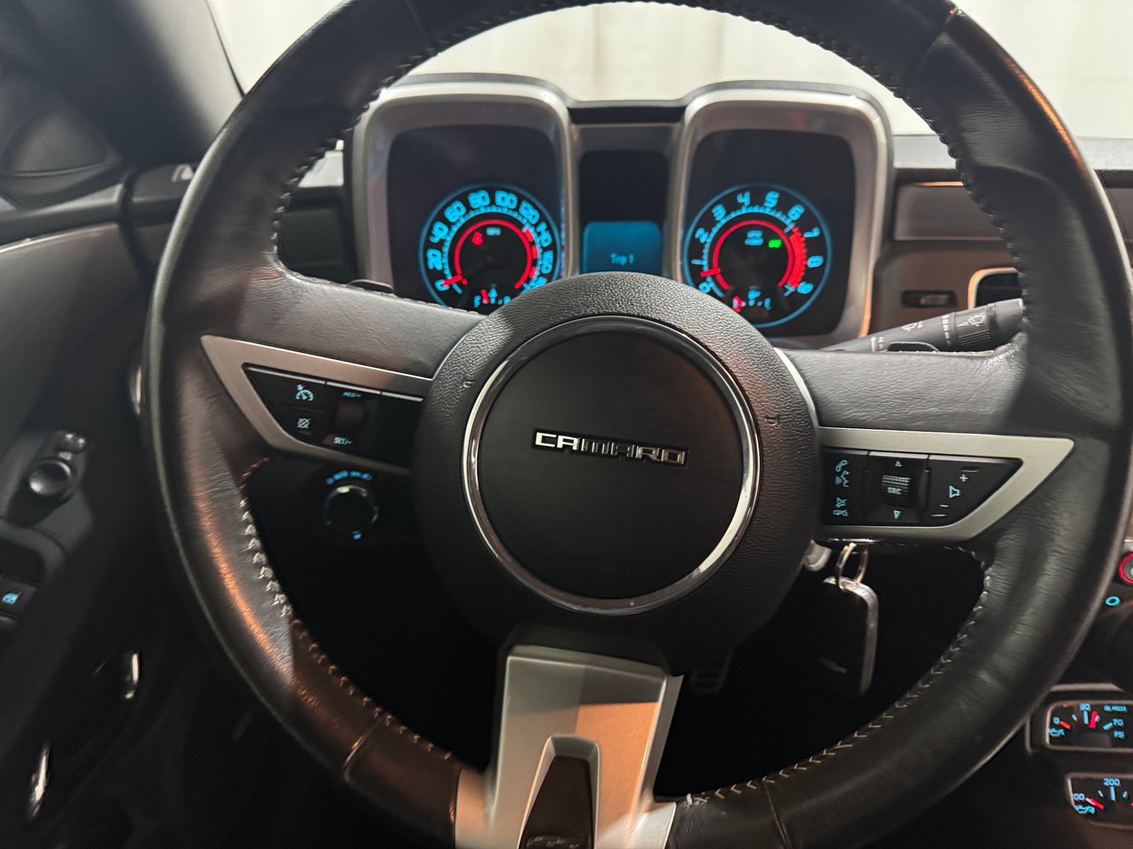 Thumbnail: 2011 Chevrolet Camaro - 4