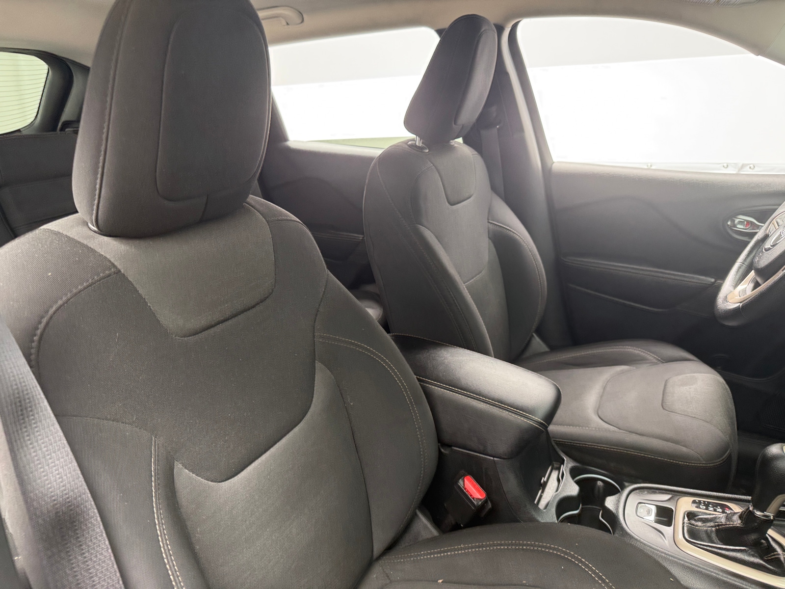 Thumbnail: 2016 Jeep Cherokee - 2