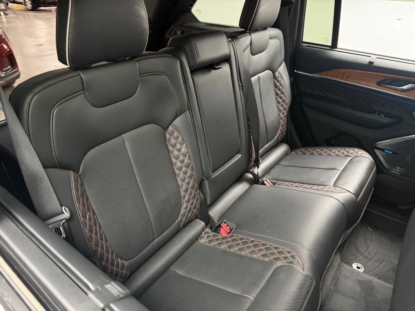 Thumbnail: 2022 Jeep Grand Cherokee - 5