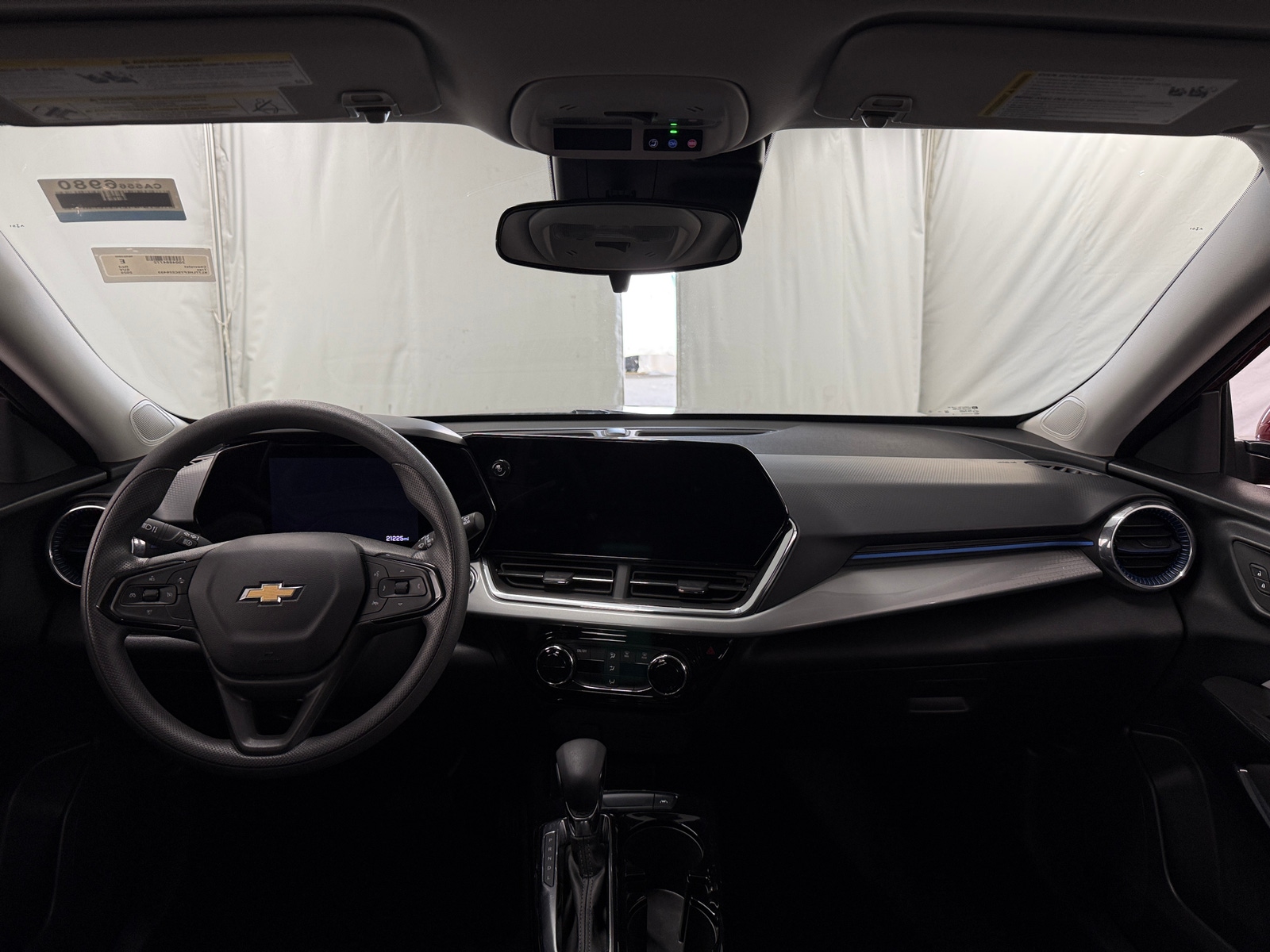 Thumbnail: 2025 Chevrolet Trax - 3