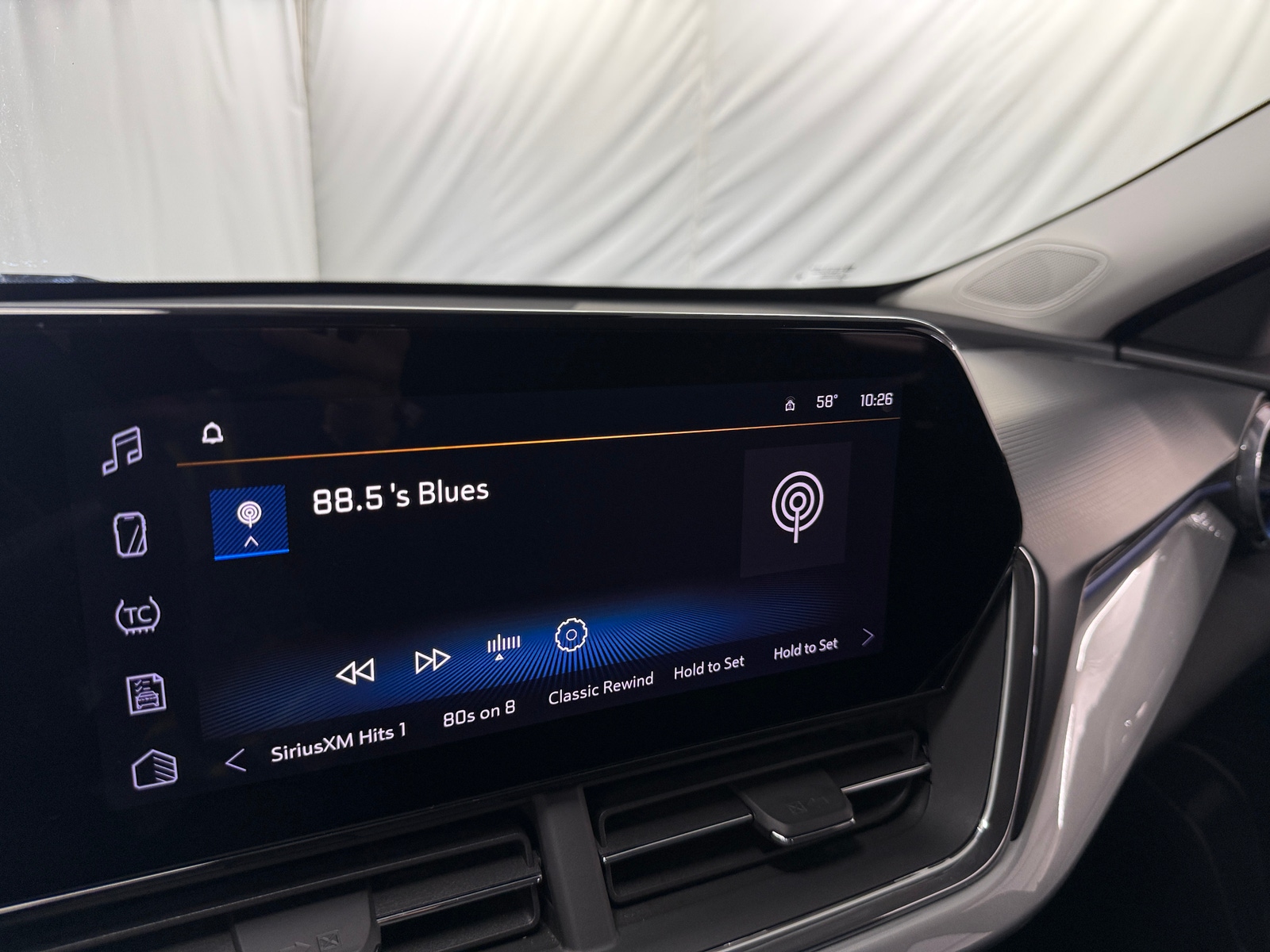 Thumbnail: 2025 Chevrolet Trax - 4