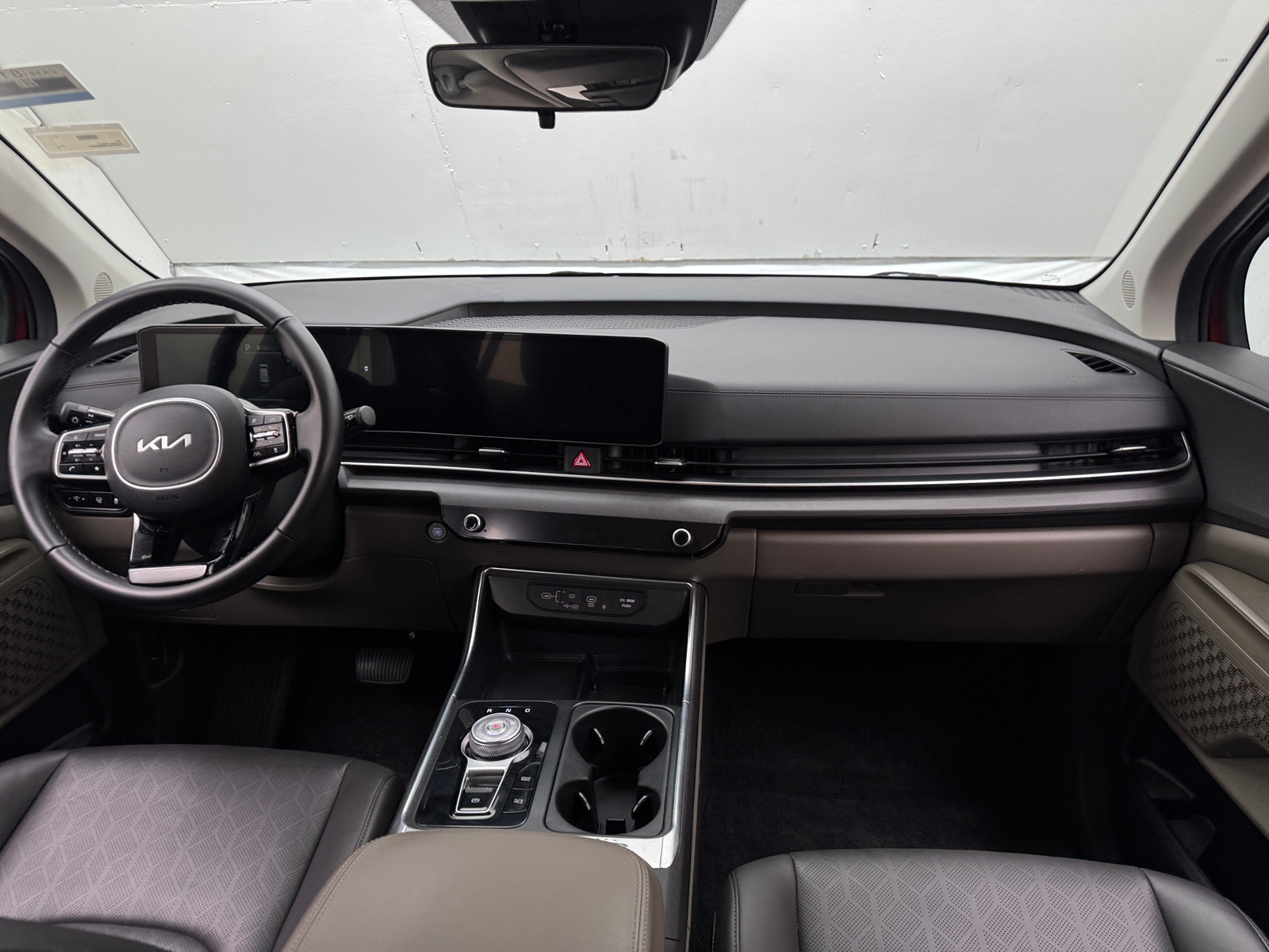 Thumbnail: 2025 Kia Carnival - 2