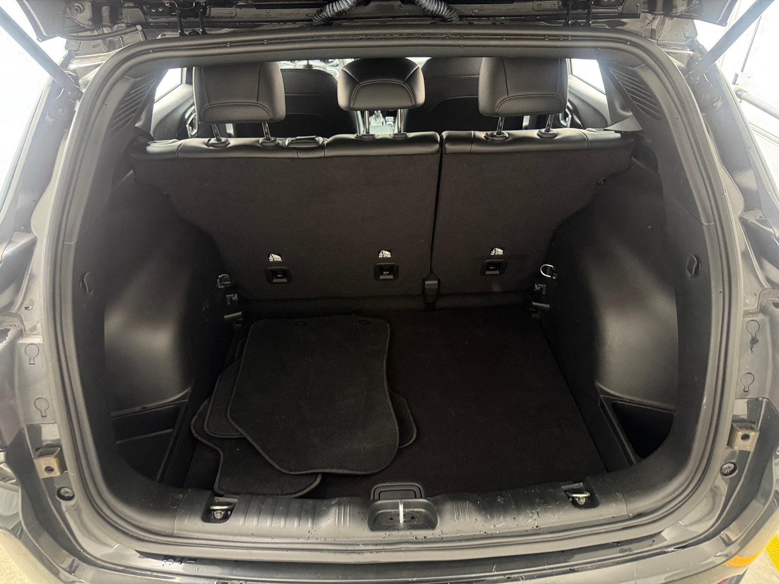 Thumbnail: 2023 Jeep Compass - 6
