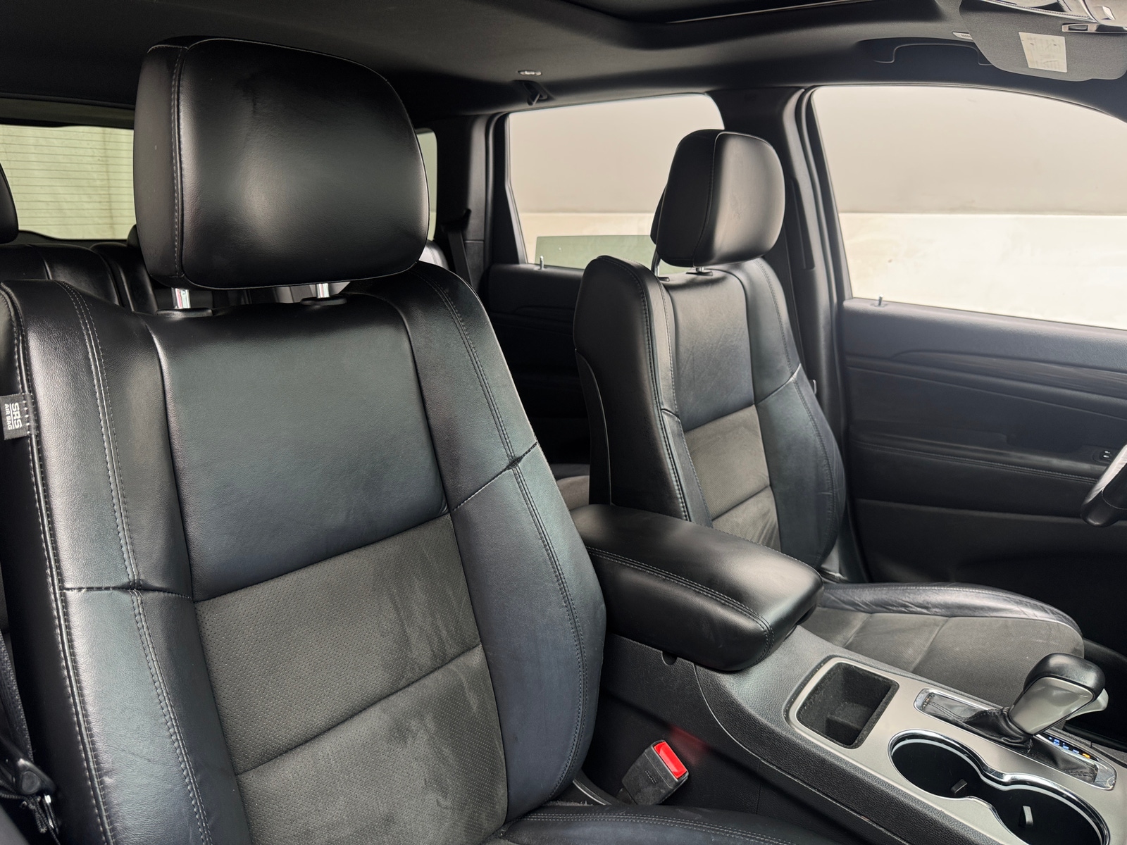Thumbnail: 2020 Jeep Grand Cherokee - 2