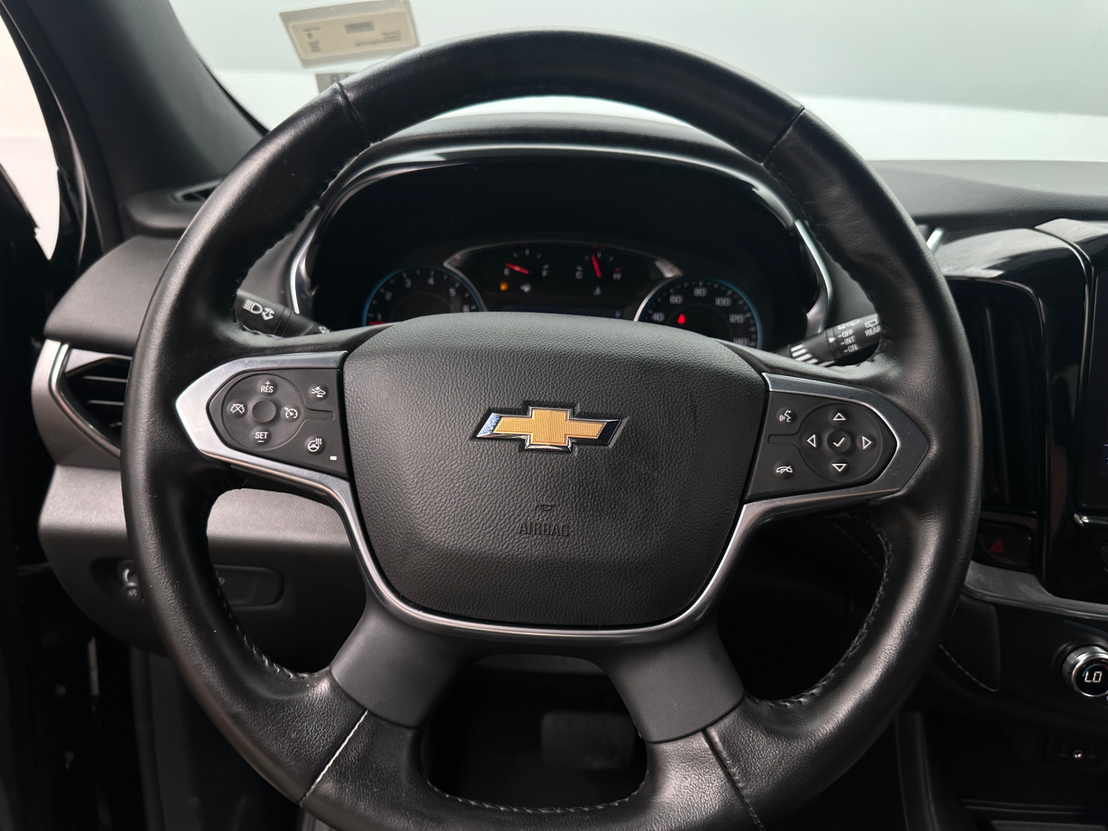 Thumbnail: 2022 Chevrolet Traverse - 4