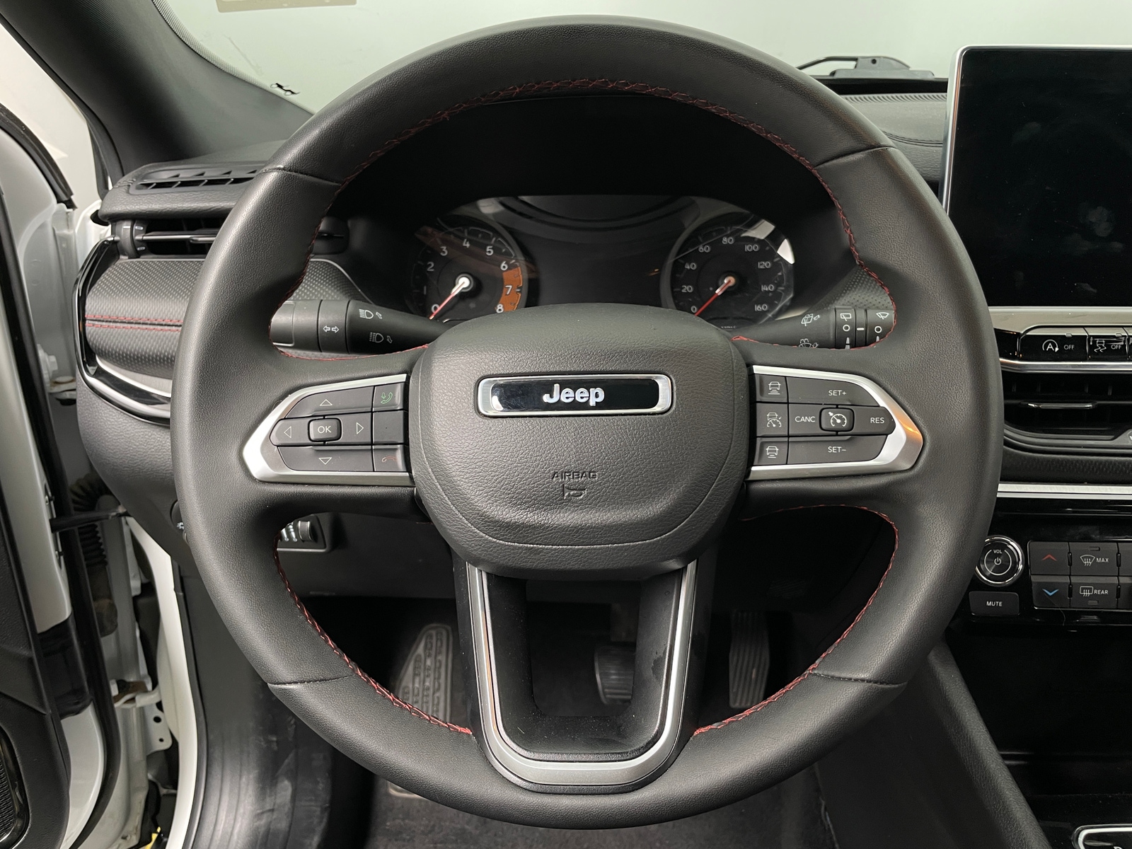 Thumbnail: 2025 Jeep Compass - 4