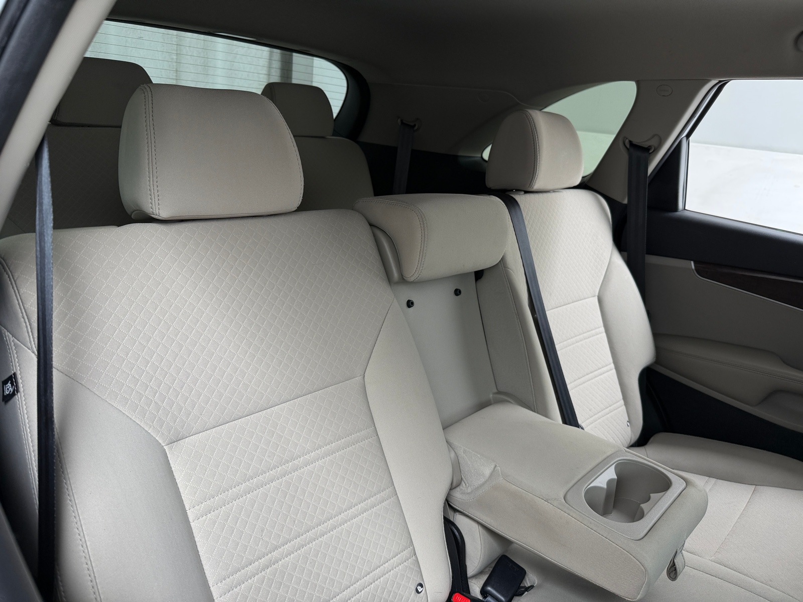 Thumbnail: 2017 Kia Sorento - 6