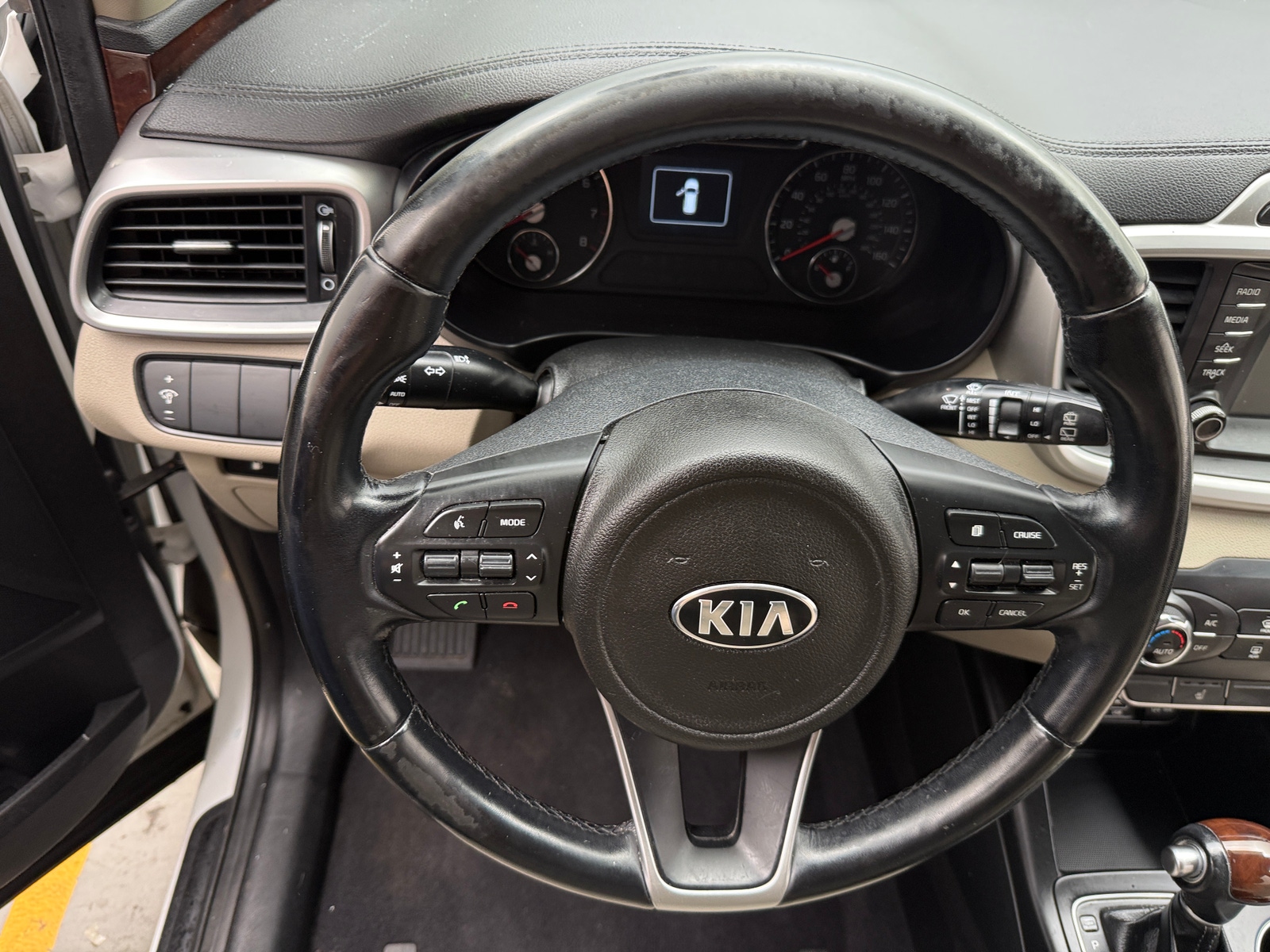 Thumbnail: 2017 Kia Sorento - 5