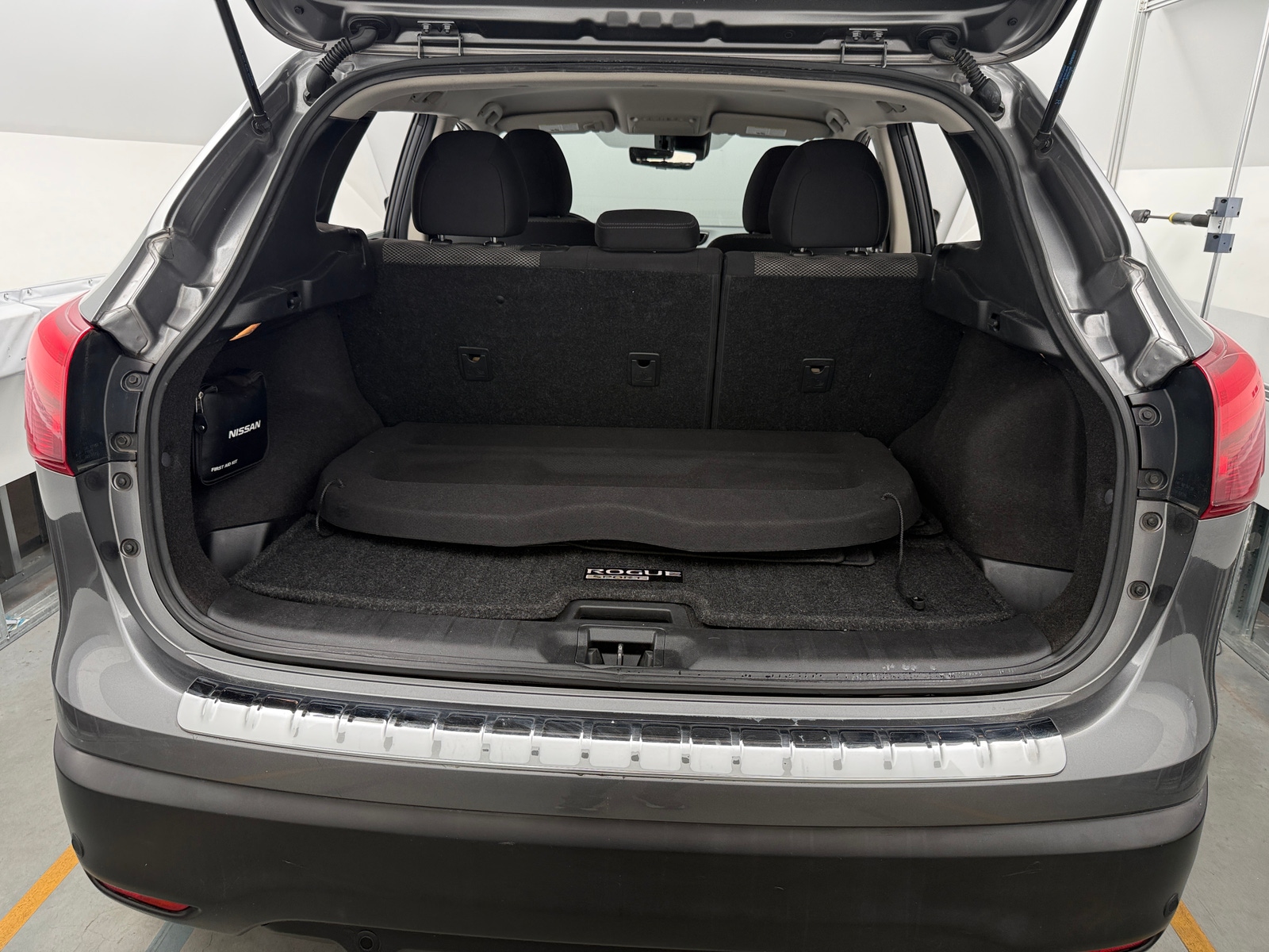 Thumbnail: 2019 Nissan Rogue Sport - 7