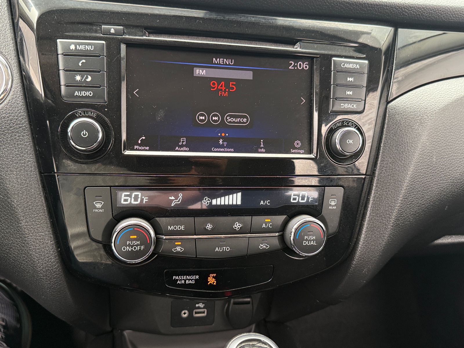 Thumbnail: 2019 Nissan Rogue Sport - 4