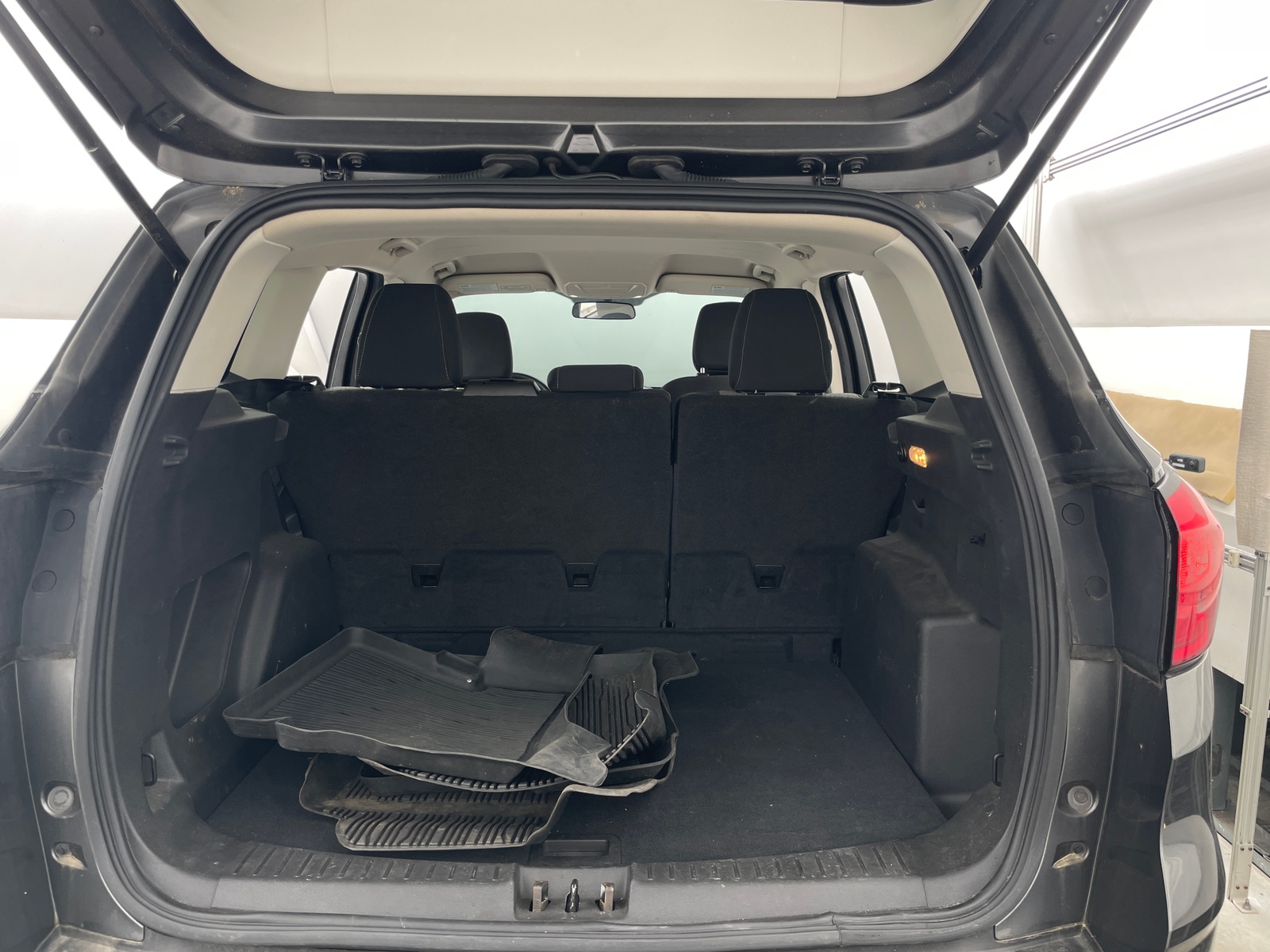 Thumbnail: 2019 Ford Escape - 7