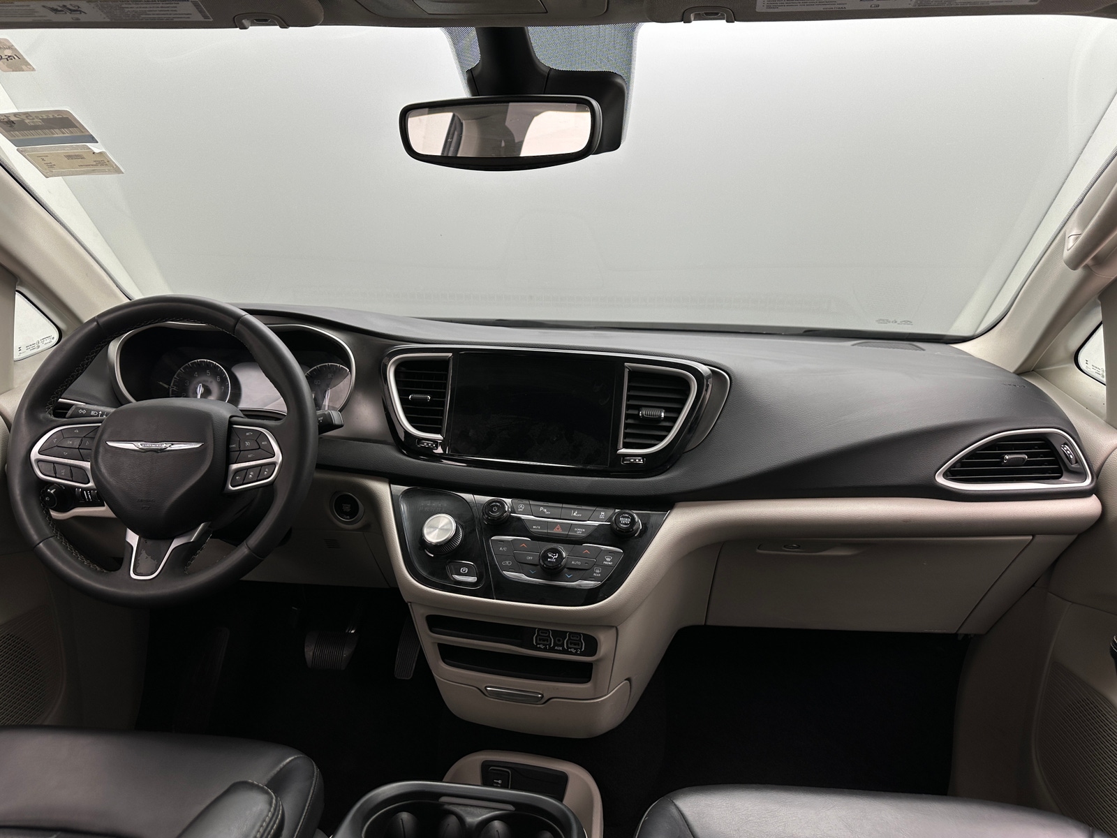 Thumbnail: 2023 Chrysler Pacifica - 2