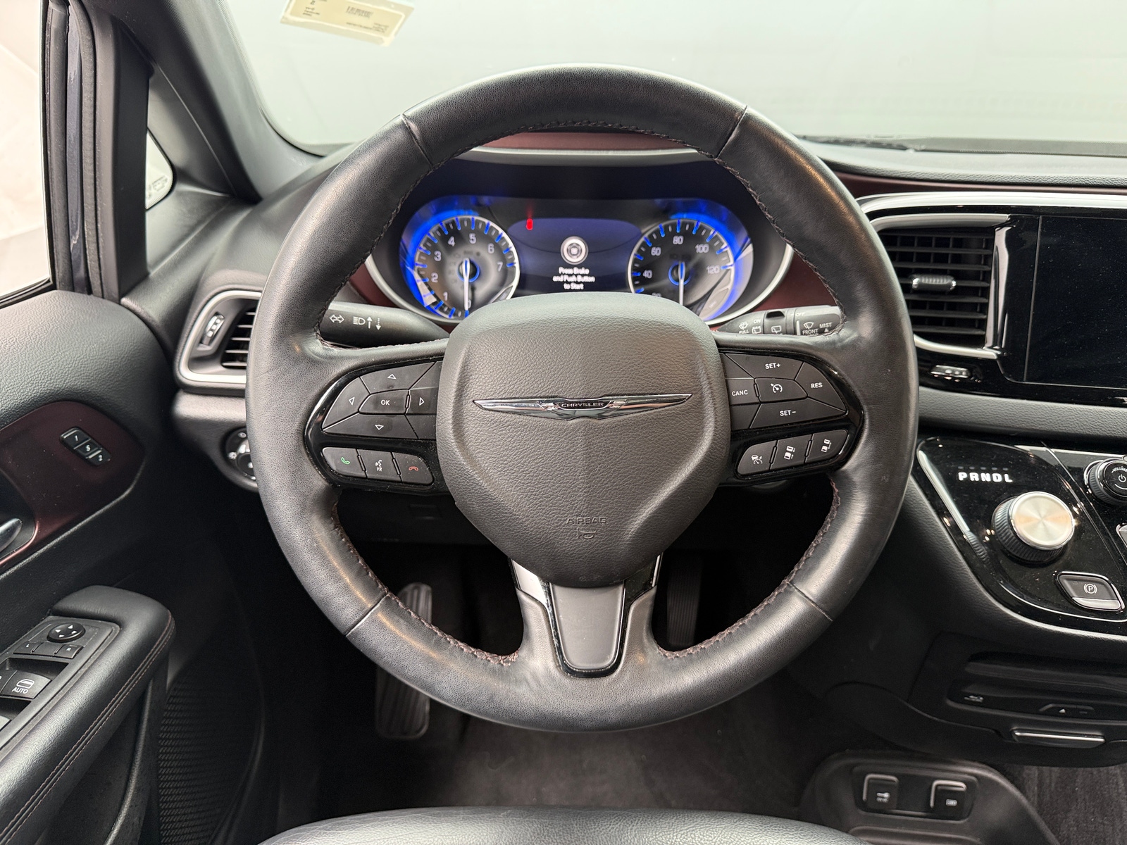 Thumbnail: 2020 Chrysler Pacifica - 4