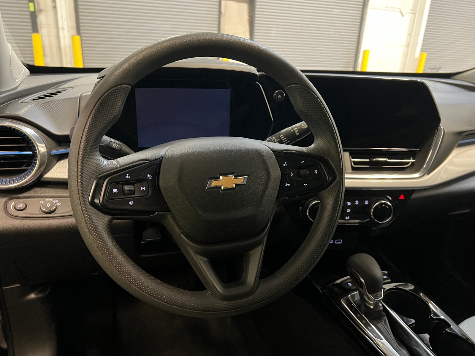 Thumbnail: 2025 Chevrolet Trax - 5