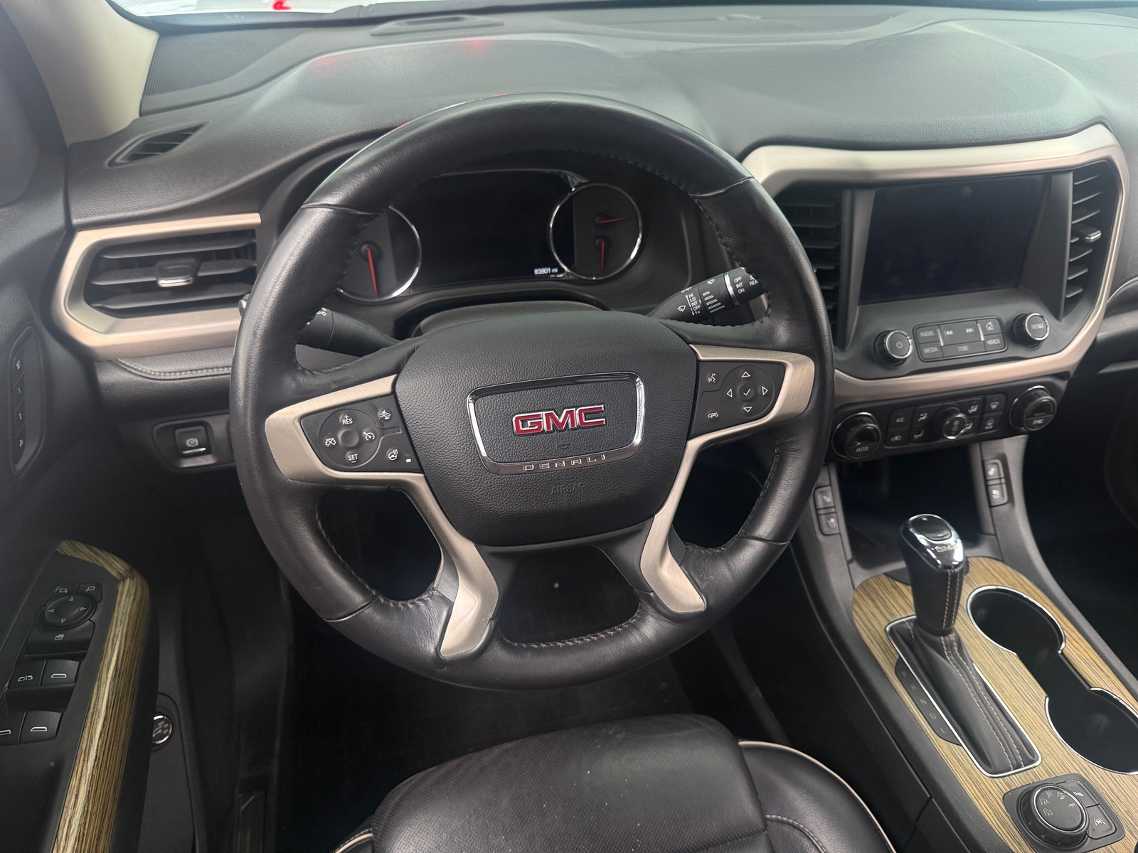 Thumbnail: 2017 GMC Acadia - 4