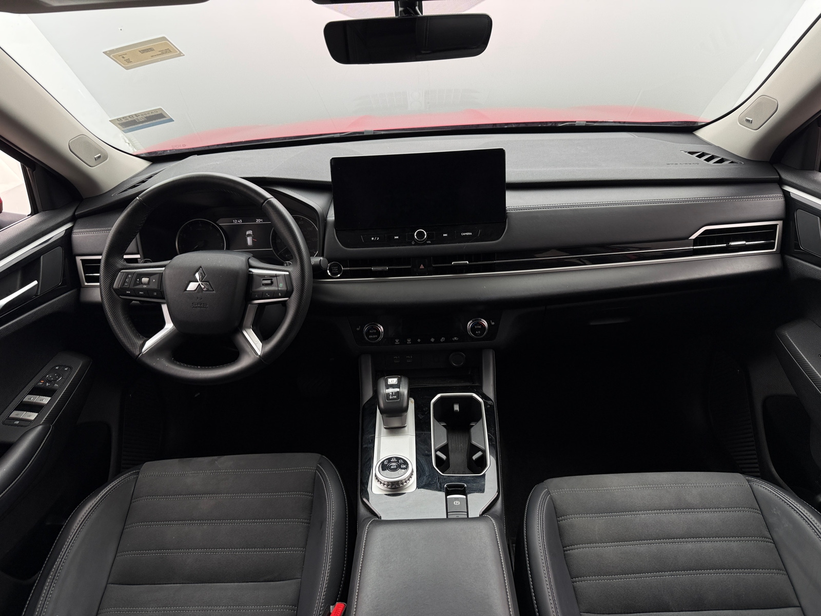 Thumbnail: 2025 Mitsubishi Outlander - 2