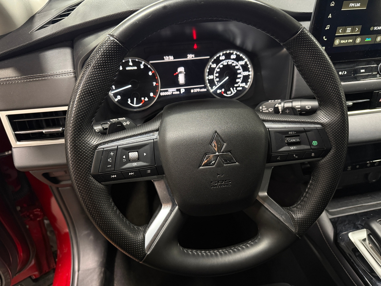 Thumbnail: 2025 Mitsubishi Outlander - 4