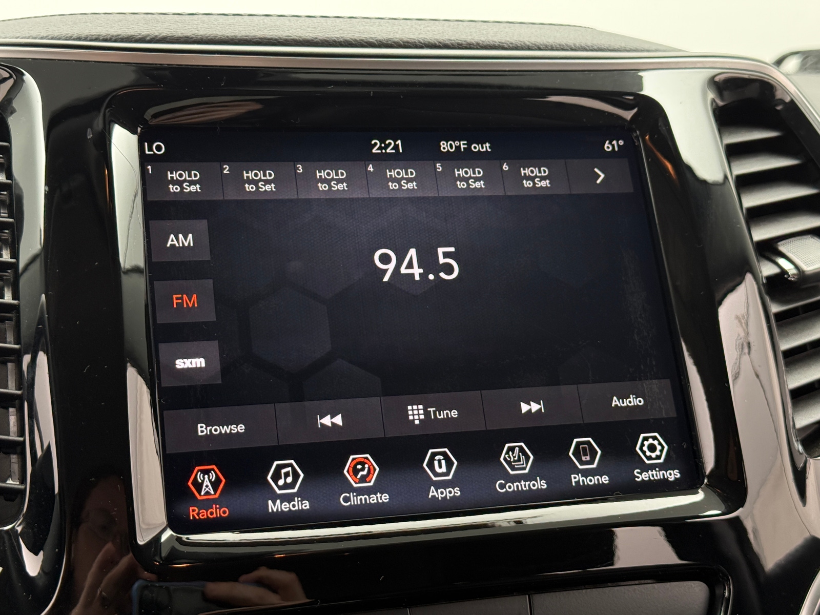 Thumbnail: 2019 Jeep Cherokee - 3