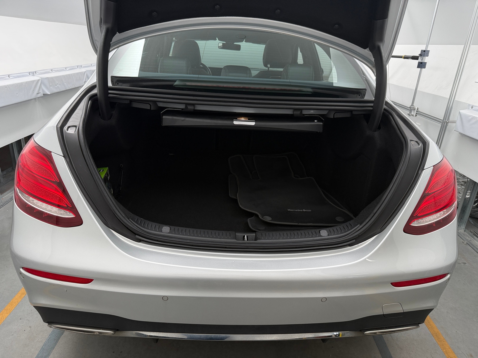 Thumbnail: 2019 Mercedes-Benz E-Class - 6