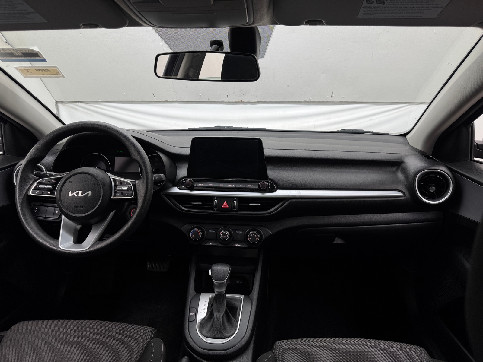 Thumbnail: 2023 Kia Forte - 3