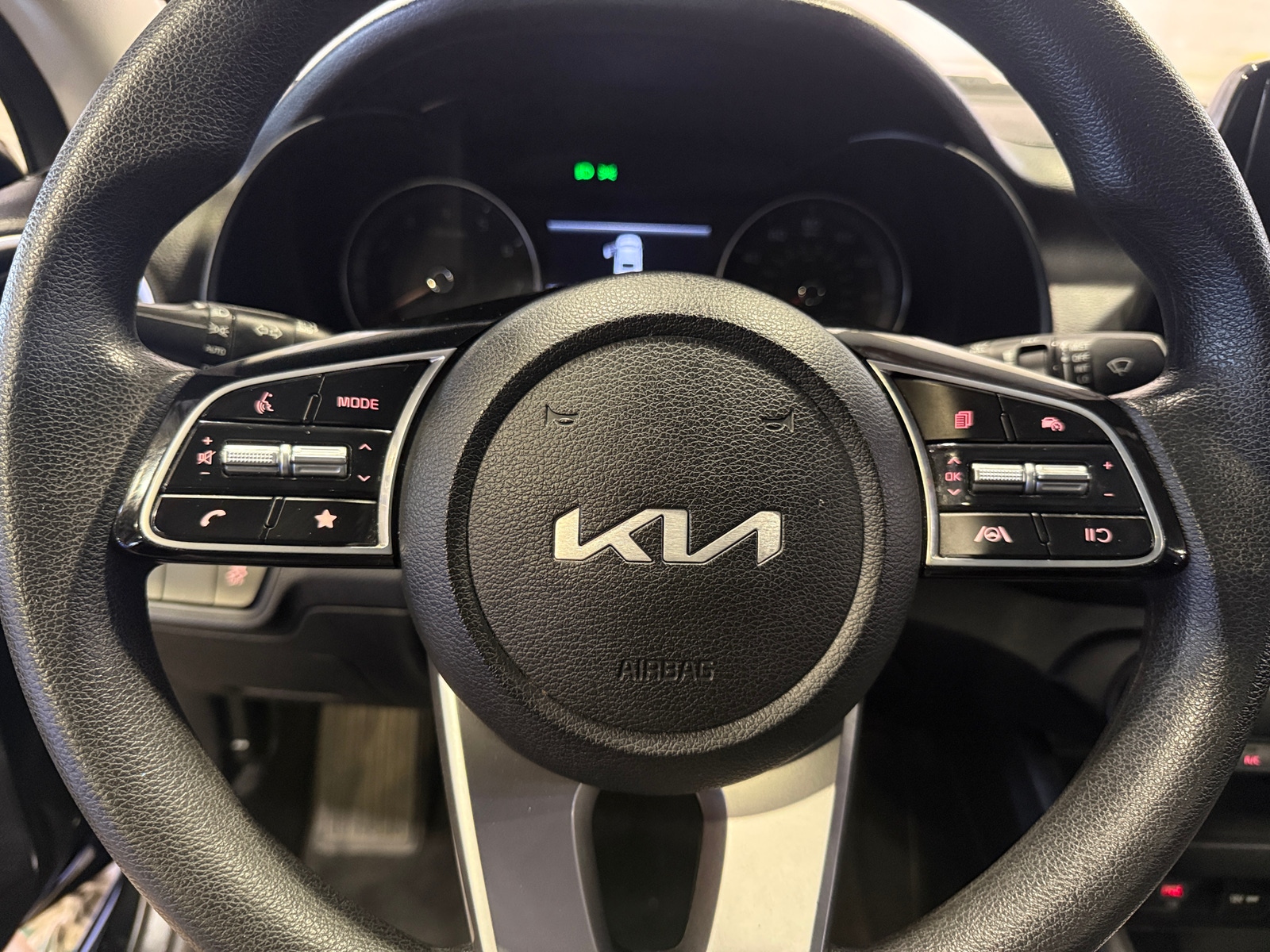 Thumbnail: 2023 Kia Forte - 5