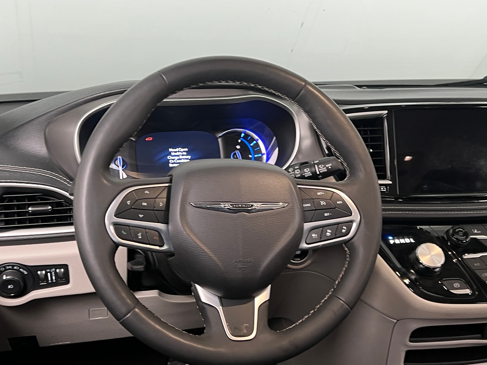 Thumbnail: 2024 Chrysler Pacifica - 4