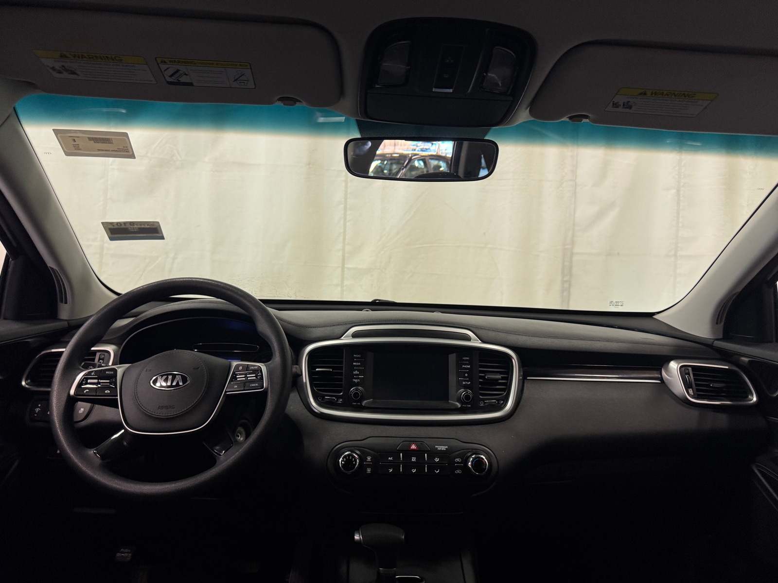 Thumbnail: 2020 Kia Sorento - 3