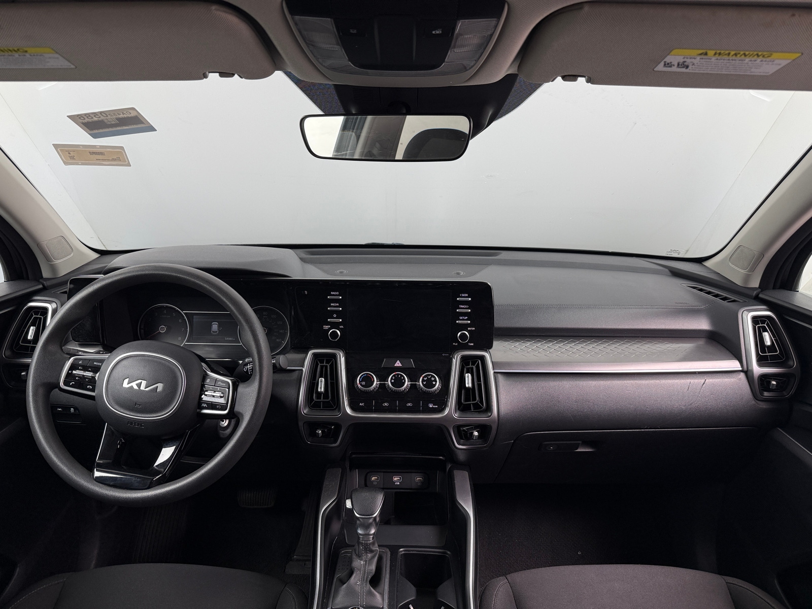 Thumbnail: 2023 Kia Sorento - 3