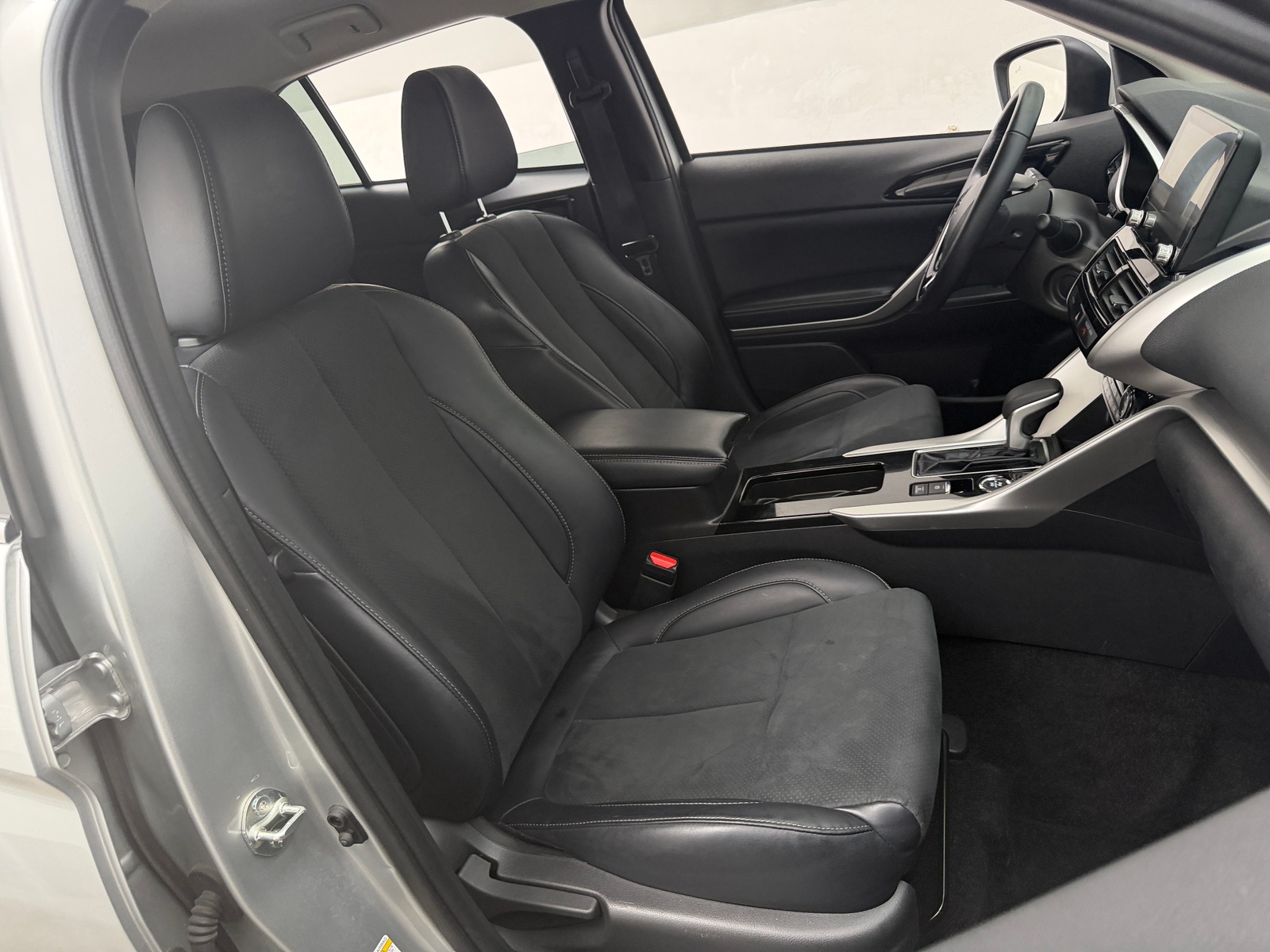 Thumbnail: 2024 Mitsubishi Eclipse Cross - 2